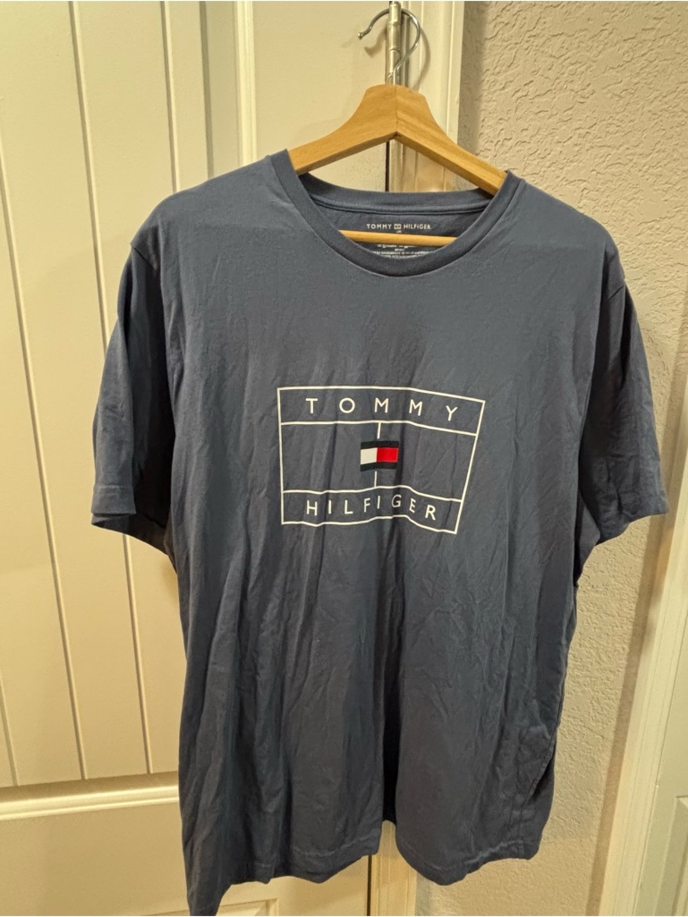 Tommy Hilfiger Navy Graphic Logo Crewneck Tee